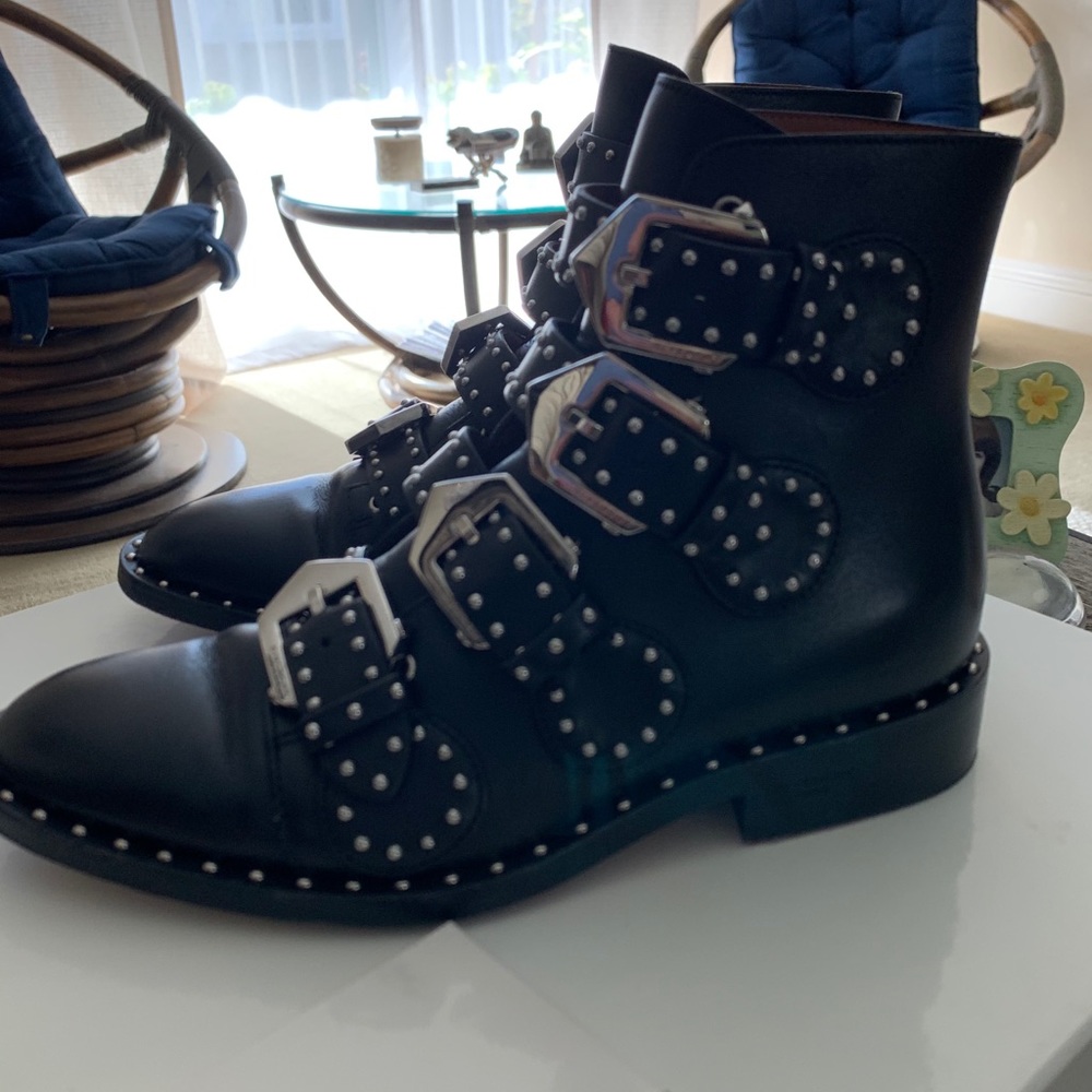 Beautiful Givenchy booties! - Picture 3 of 7